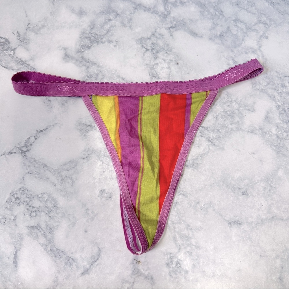 NWT Vintage Victoria’s Secret Y2K purple striped V-string thong panty S - Picture 2 of 5